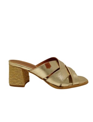 Sandalia Popa Jumento Laminado Oro