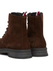 Botín Tommy Hilfiger Core Suede 04674 Marrón