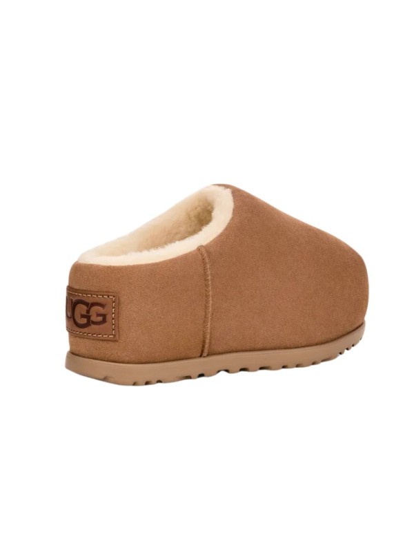 UGG Pumped Slide Chesnut