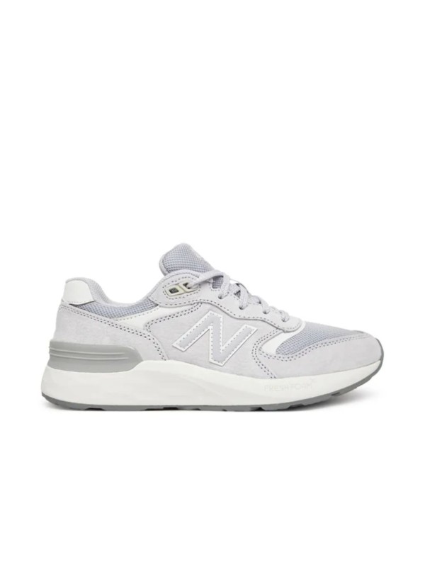Deportivo New Balance Fresh Foam 880 V7 Gris