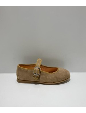 Bailarina Unisa Seyla Camel